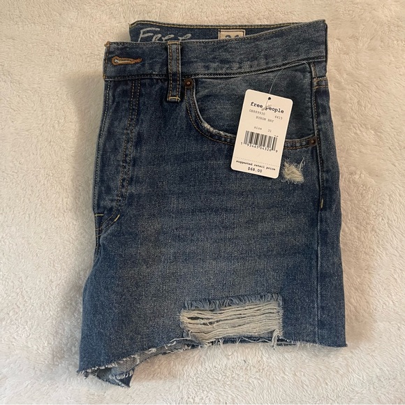 Free People Womens Sz 26 Sofia Short in Washed Denim Sz 26 - Picture 8 of 8